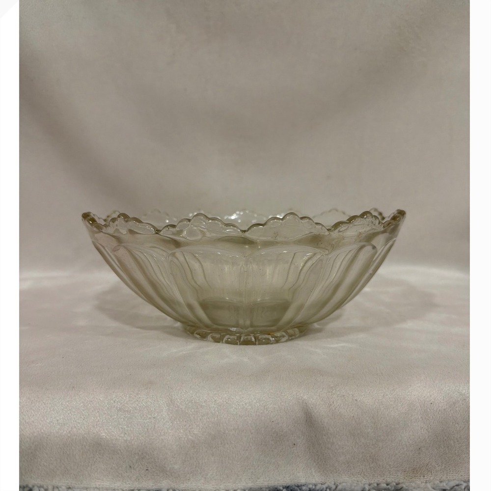 Vintage Clear Pressed Glass 9" Serving Bowl Scalloped Floral Leaf Starburst